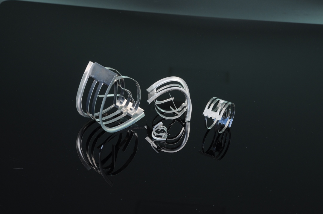 Comparison of Metal Saddle and Pall Ring structure